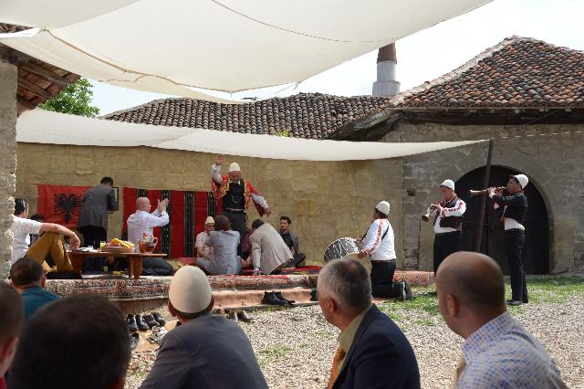Enklava · Rajačke Pimnice şarap mahzenleri
